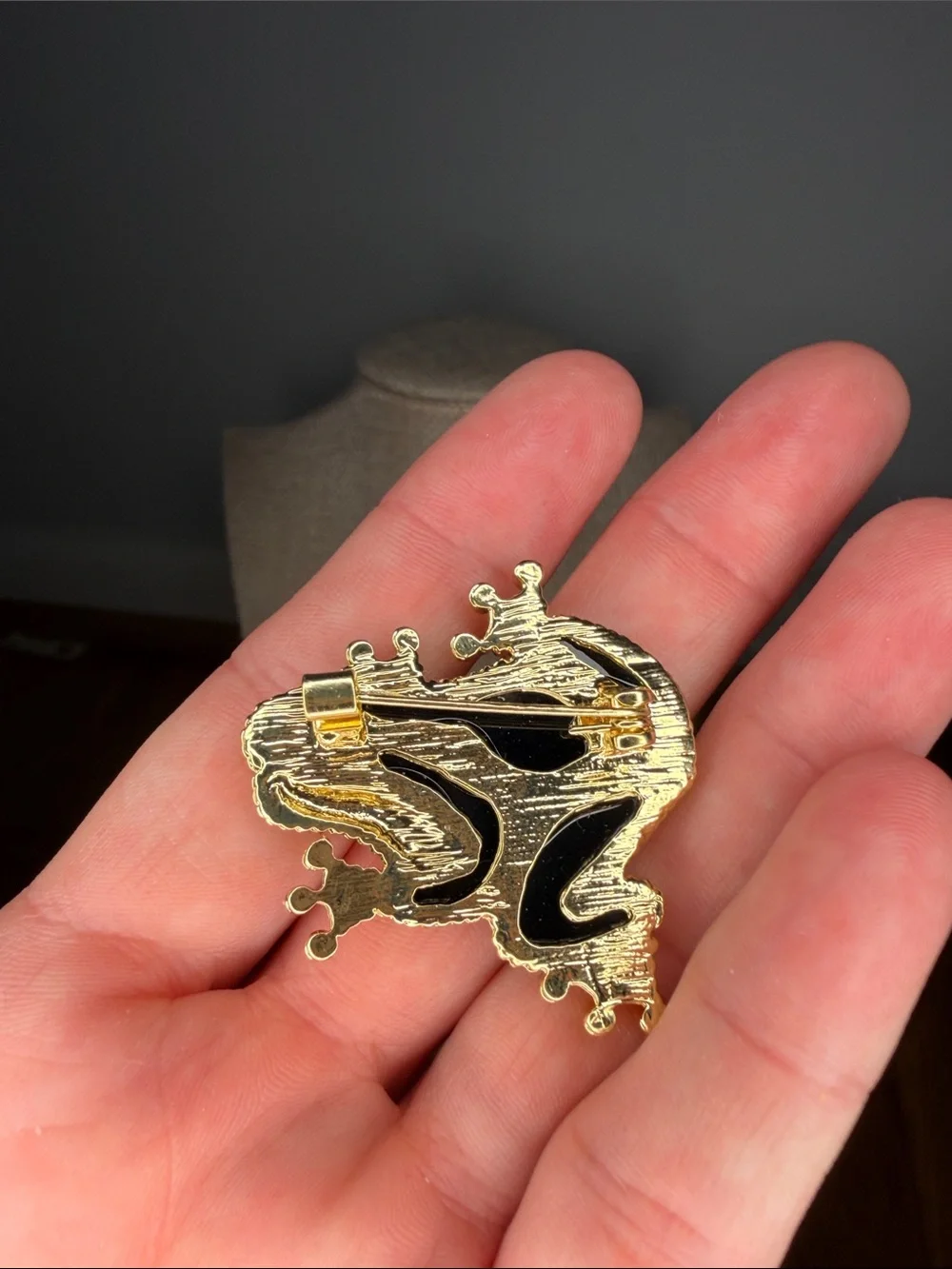 Gold-Trim Turquoise Striped Frog Pin